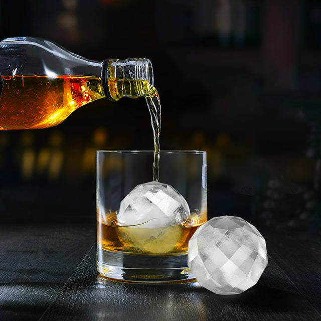 4-Hole Ice Ball Make Ice Box